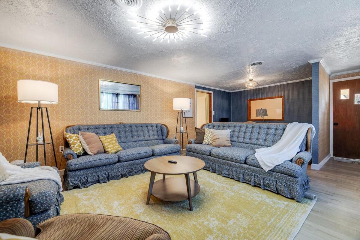 Retro! - 4Br Near Sav Airport Βίλα Bloomingdale Εξωτερικό φωτογραφία